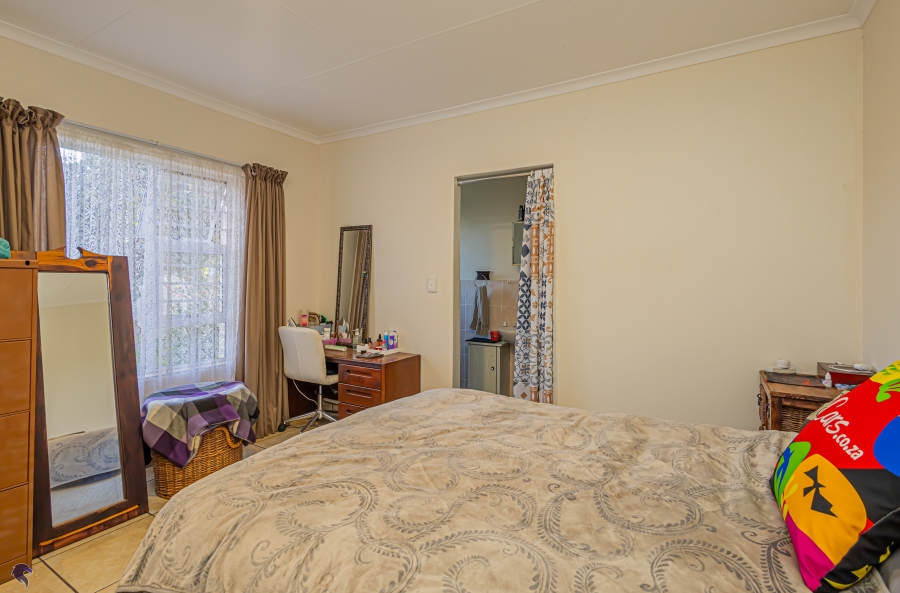 4 Bedroom Property for Sale in Country Club Western Cape